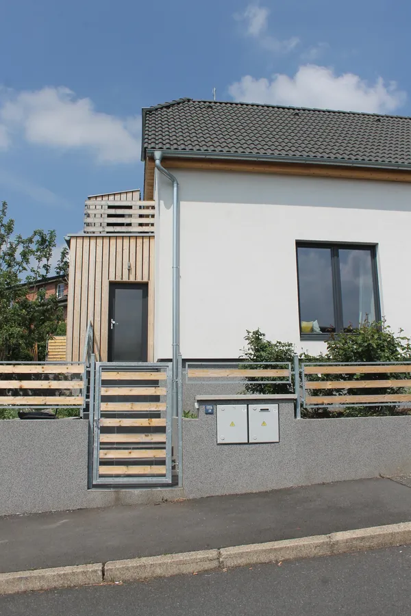 Vizualizace projektu "Rodinný dům u rybníka"